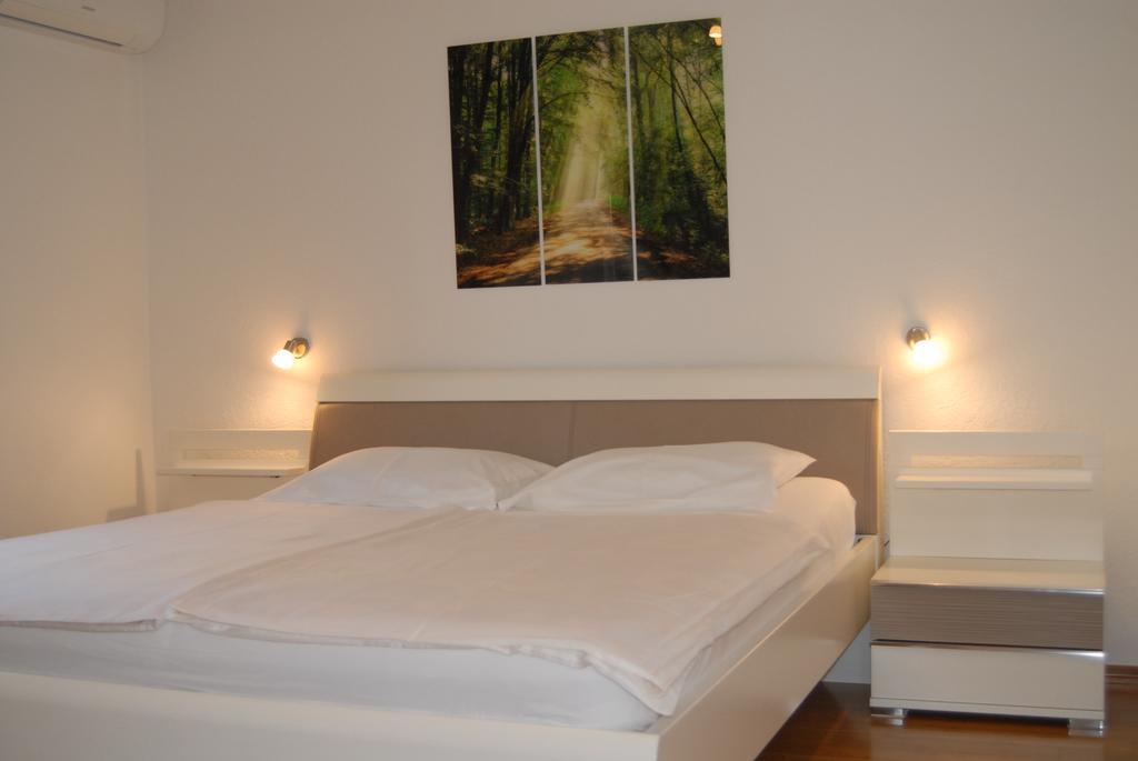 Apartments Karabaic Punat Bagian luar foto