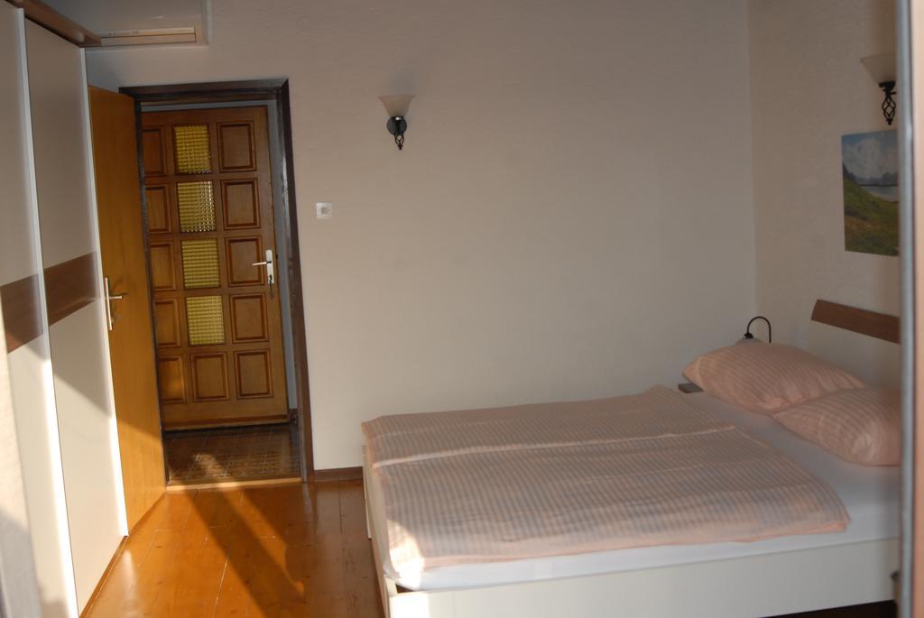 Apartments Karabaic Punat Bagian luar foto